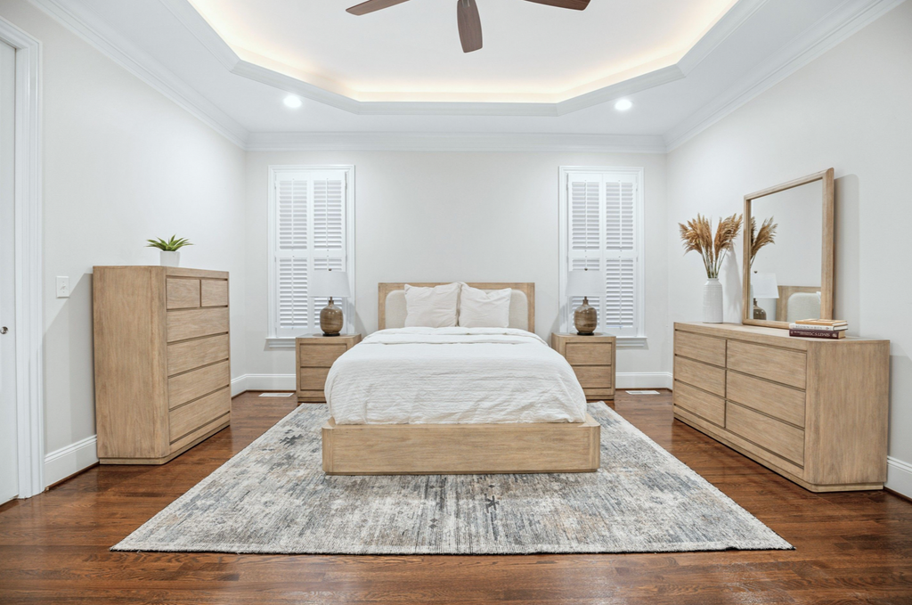 Hyde Park Platform Bed w/ Upholstered Inset