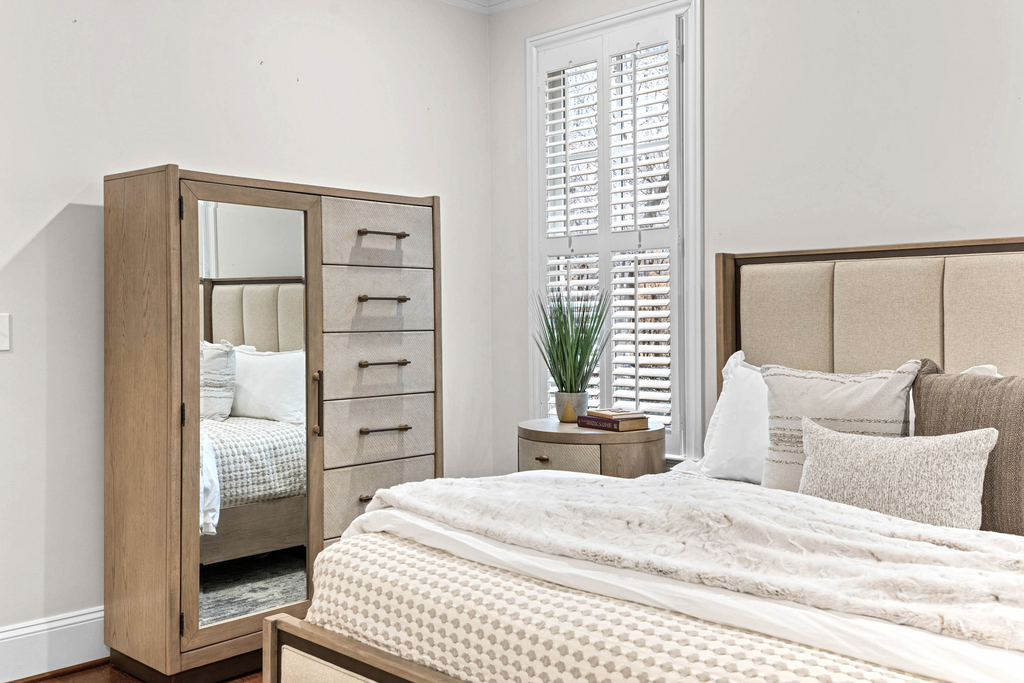 Rio Vista Woven Mirrored Door Chest