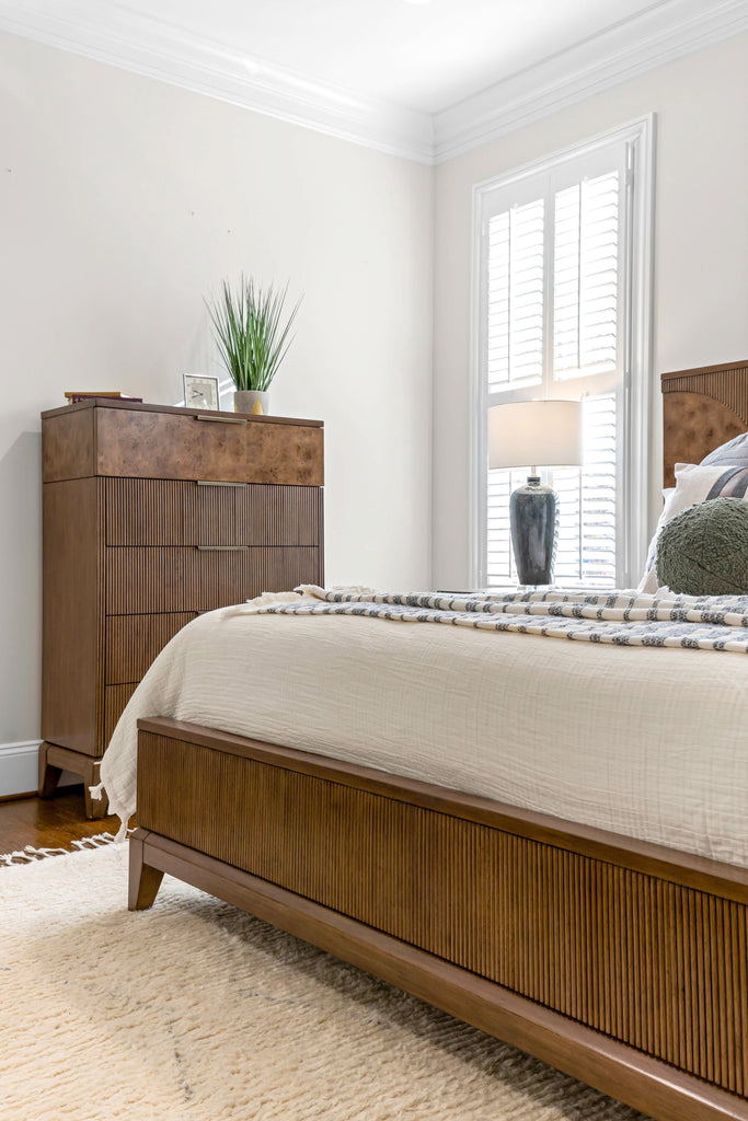 Manhattan Valley 5 Drawer Chest