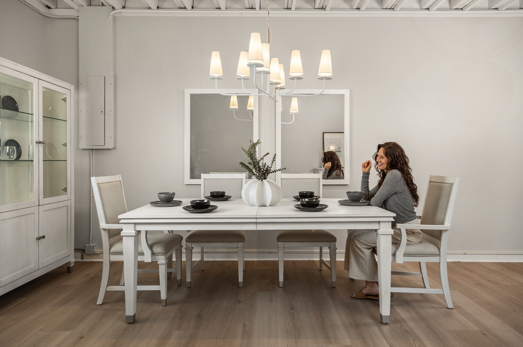 Point Breeze Leg Dining Table w/ Self Storing Leaf